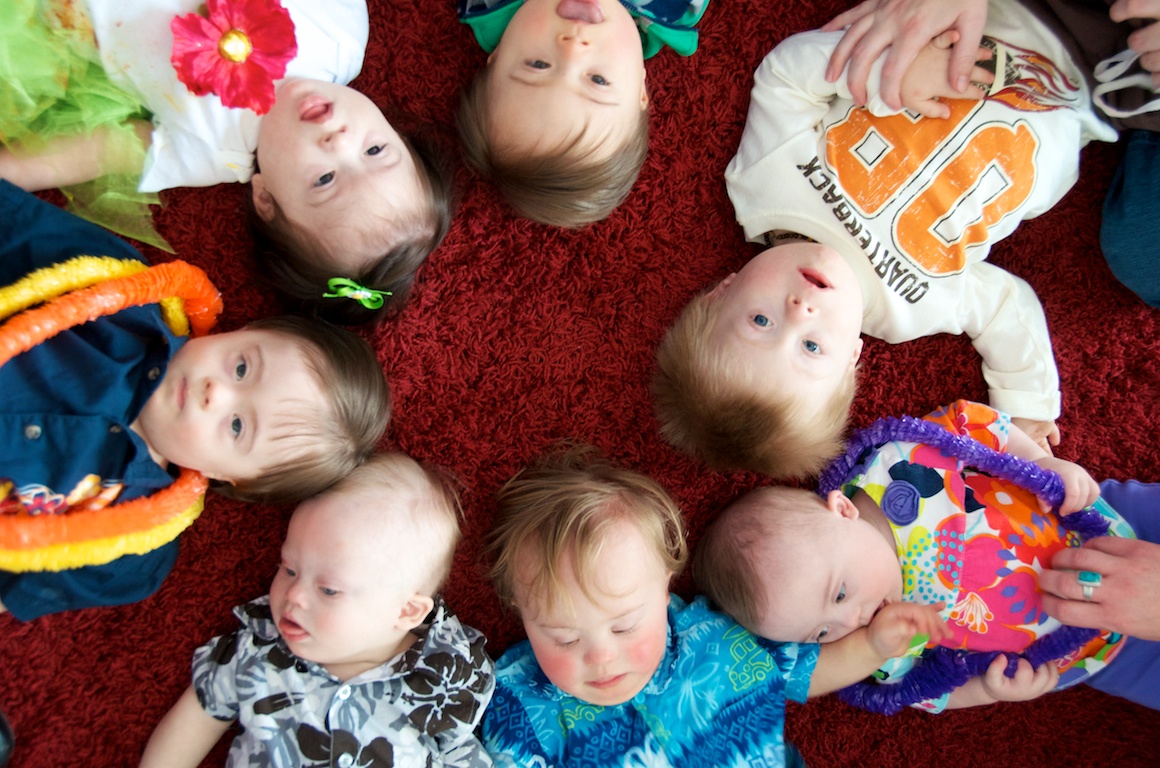 down-syndrome-group-picture-baby-kids